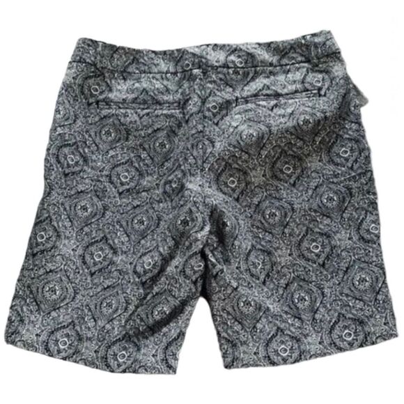 🆕 Kenar Women’s Blue Paisley Shorts size 6 - Picture 2 of 5